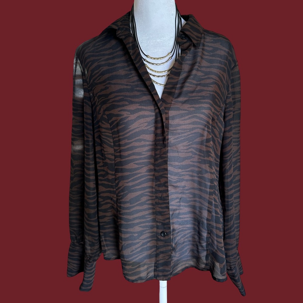 Zebra buttoned down long sleeve blouse Y2K
